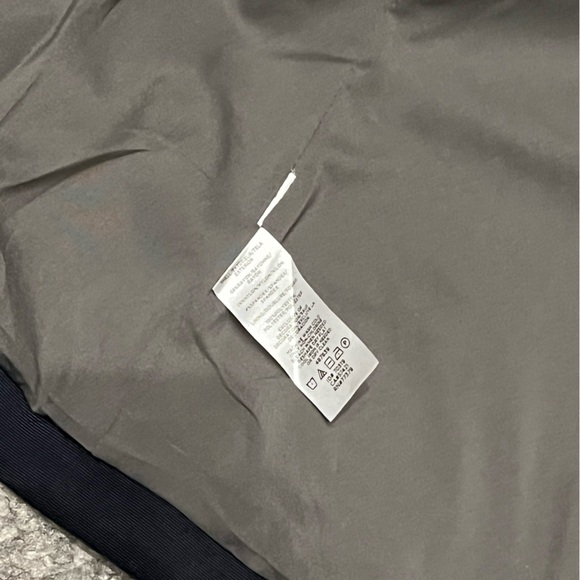 Ann Taylor grey with navy trim cropped blazer - Picture 4 of 6